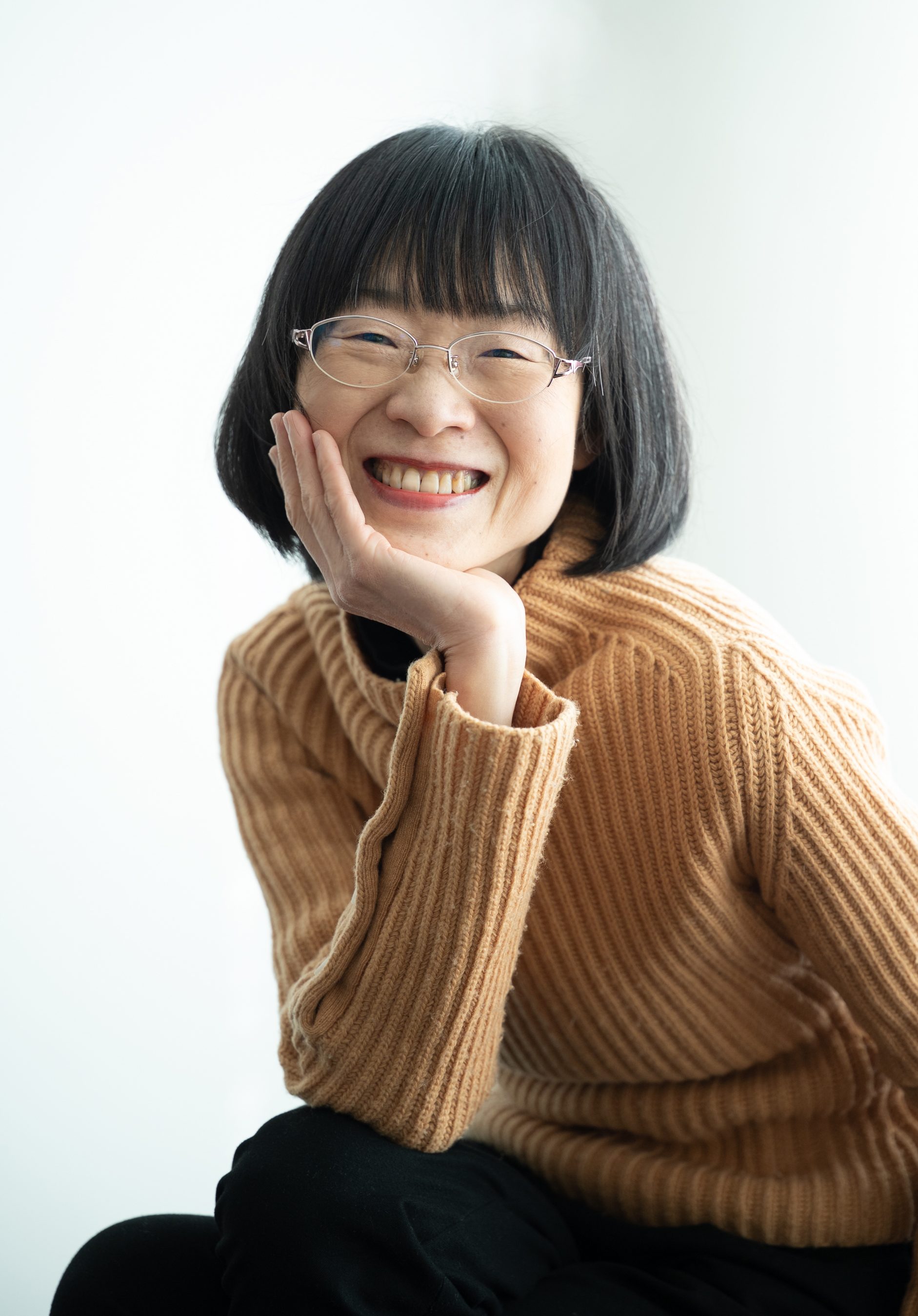 『ティータイム』刊行記念インタビュー　石井遊佳「悲惨な物語を書きながらでも、どこかでボケたい」