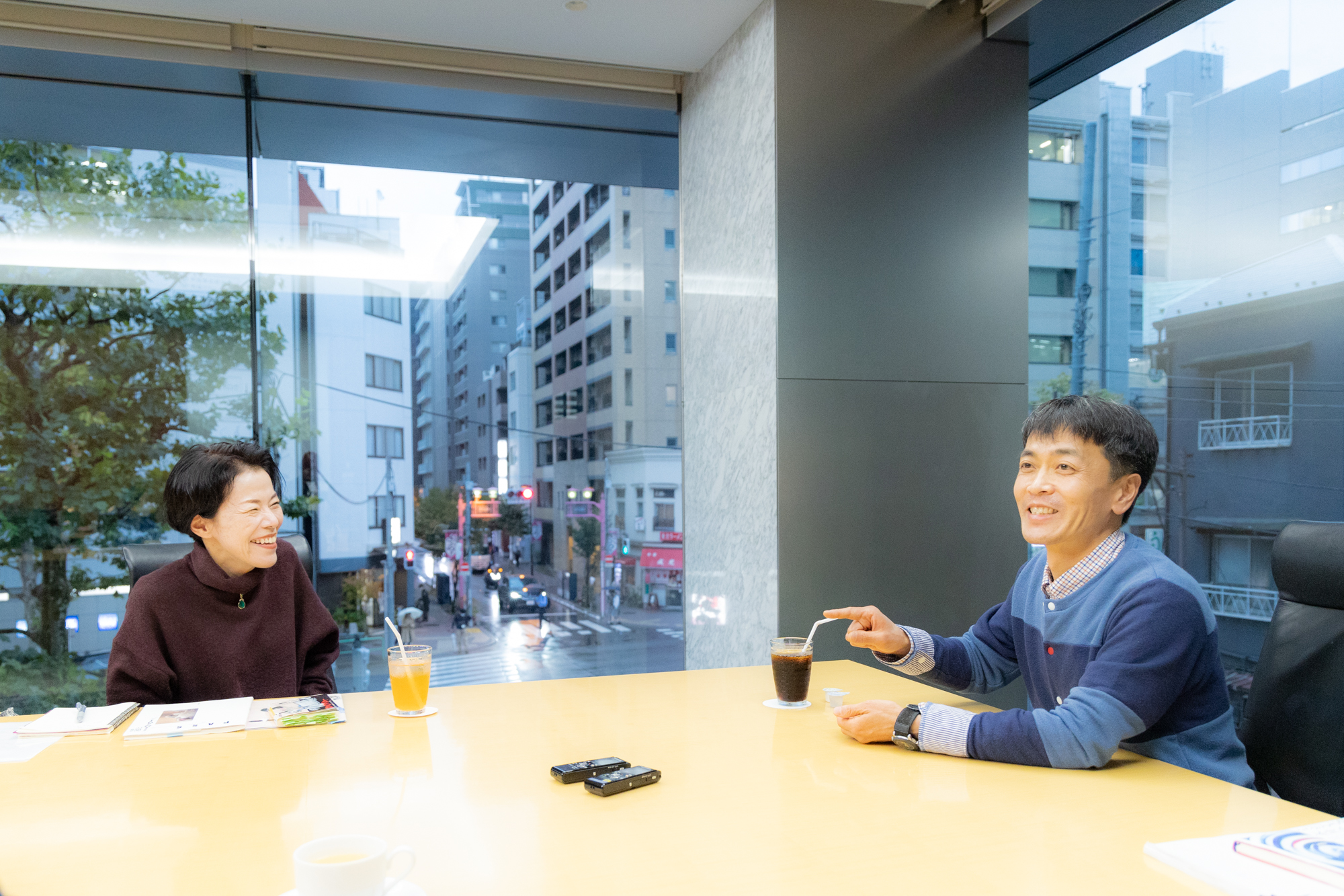 永井みみさん中村高寛さん対談中2ショット