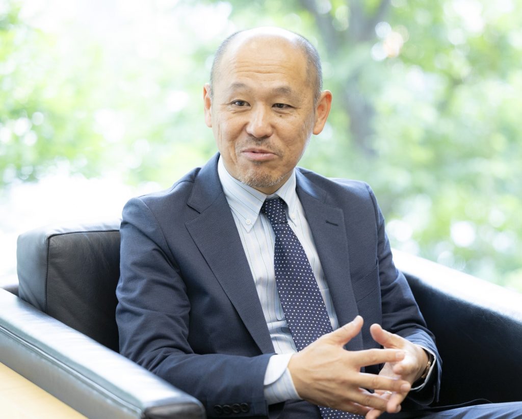 佐藤賢一