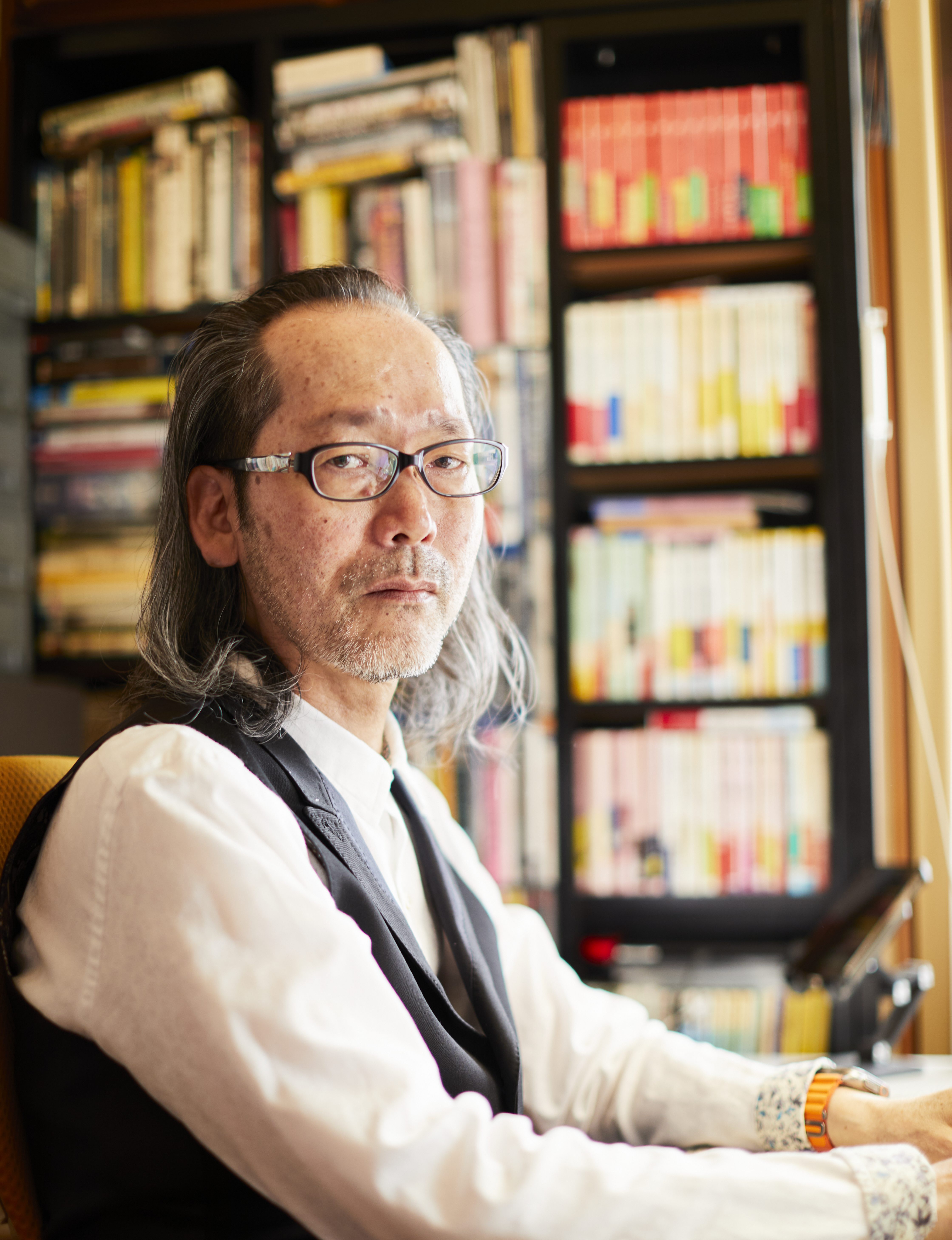 『アイ・ウォント・トゥ・ホールド・ユア・ハンド　東京バンドワゴン』刊行記念インタビュー　小路幸也「僕の描く恋や家族の話にはいつ「仲間」というベースがある」