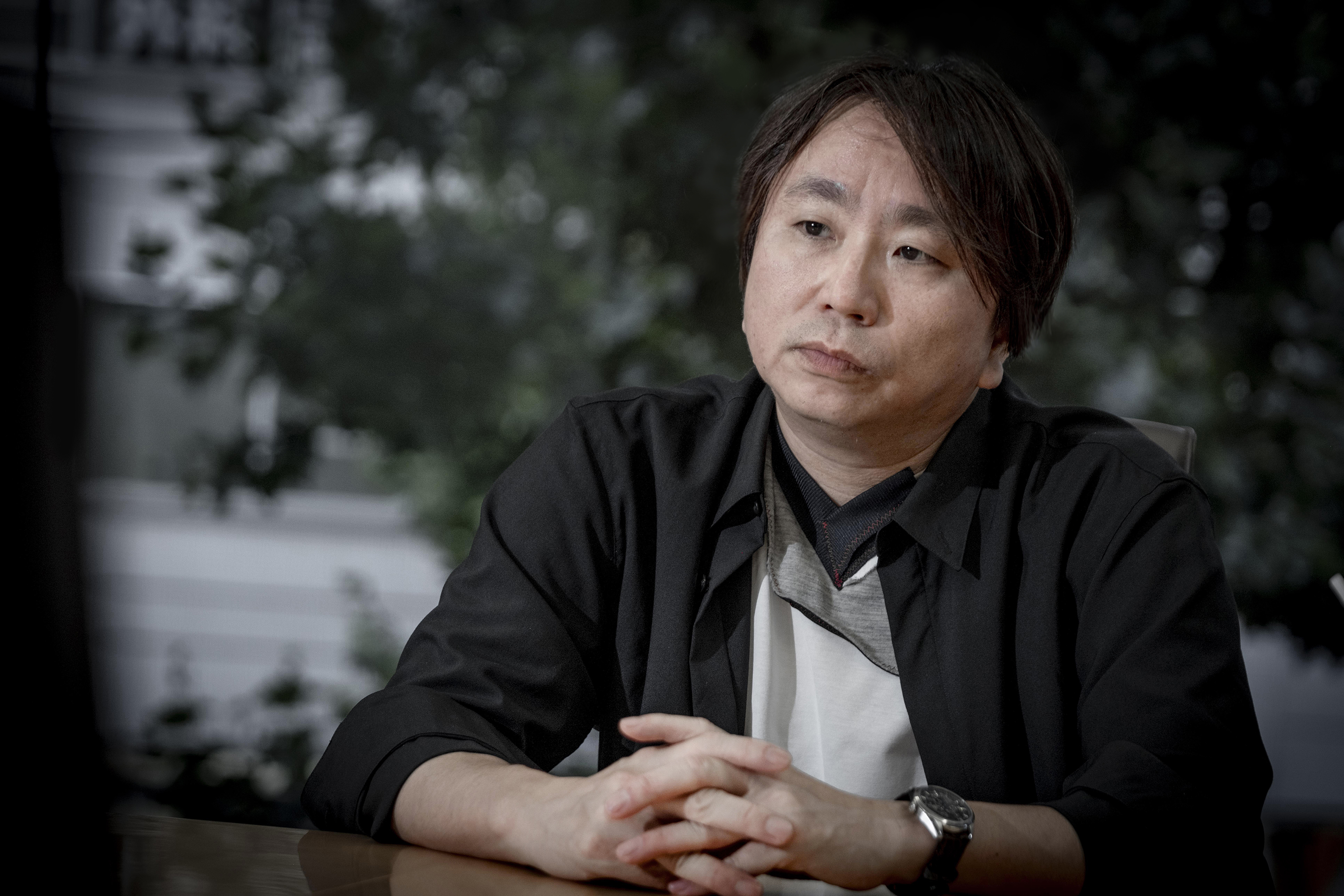 上田岳弘