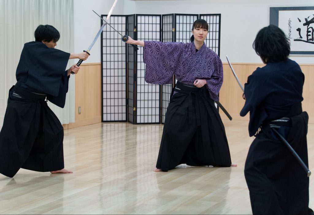 藍銅ツバメ