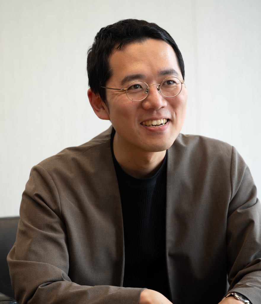 岩井圭也