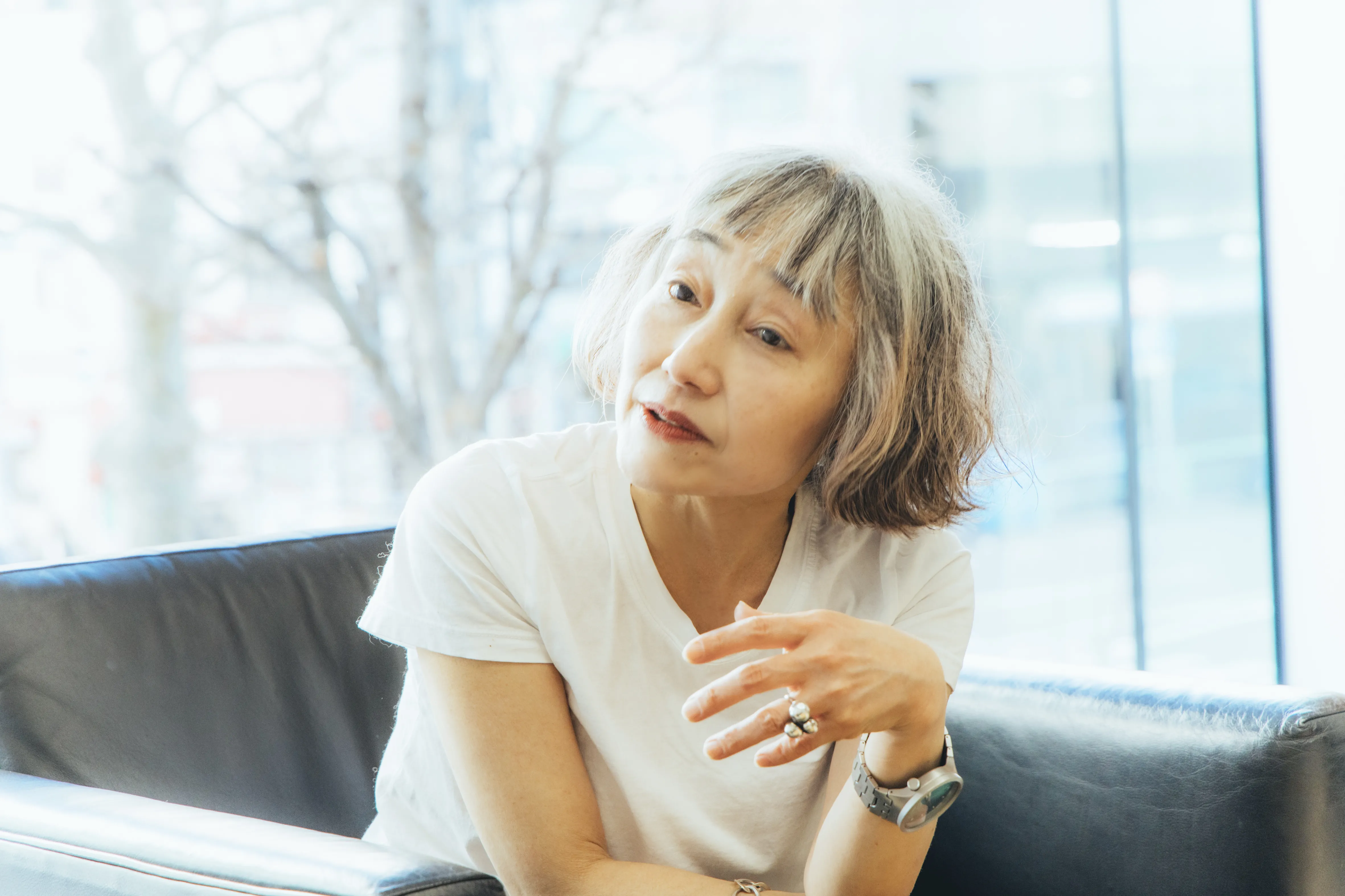 外の世界の話を聞かせて』刊行記念対談 江國香織×井戸川射子「留めて