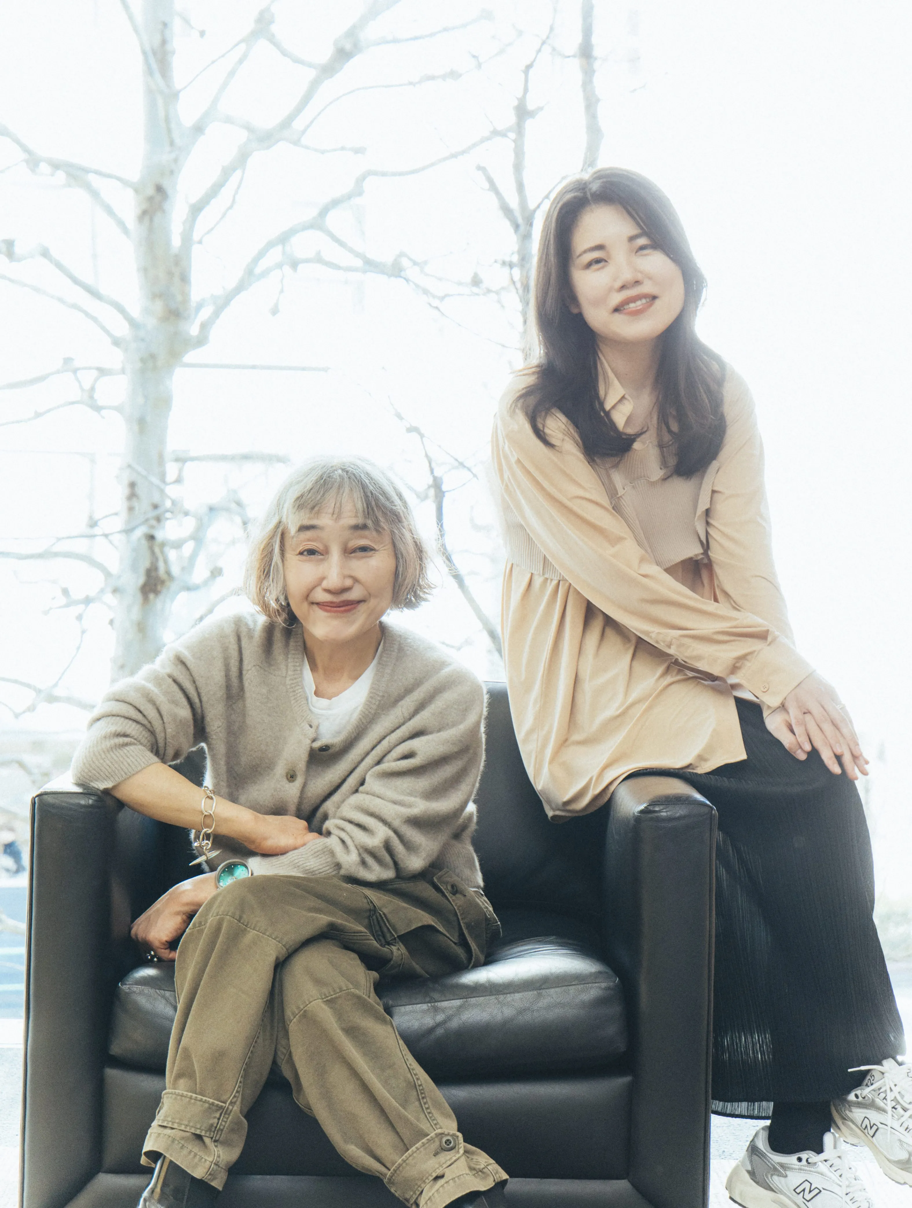 『外の世界の話を聞かせて』刊行記念対談　江國香織×井戸川射子「留めておけない世界の細部について」