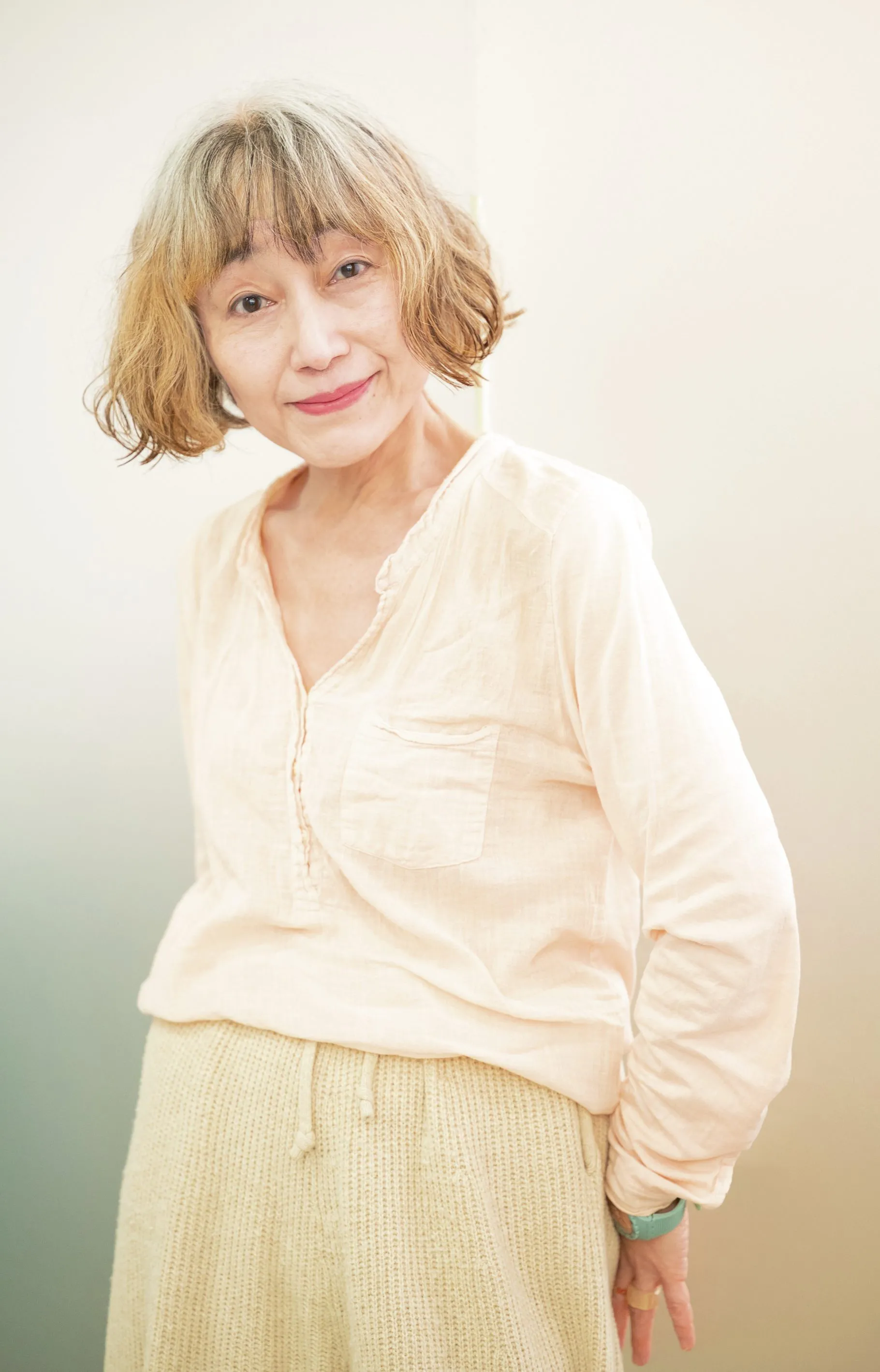 『外の世界の話を聞かせて』刊行記念インタビュー　江國香織「ただのノスタルジーではない、今を生きるはみ出し者たちの物語」