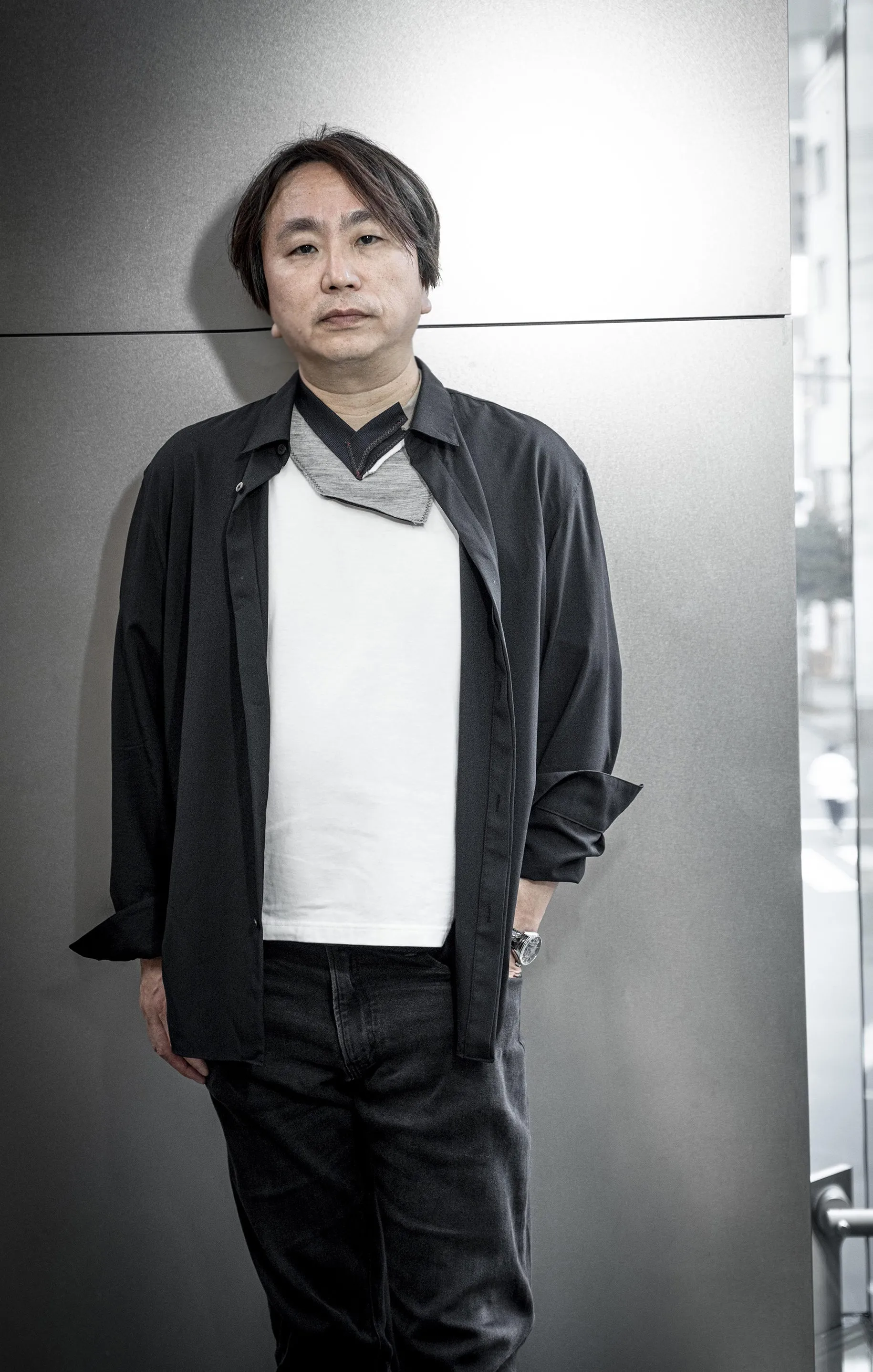 『ノー・ファンタジー』刊行記念インタビュー　上田岳弘「漂流する時代、ファンタジーという生命線」