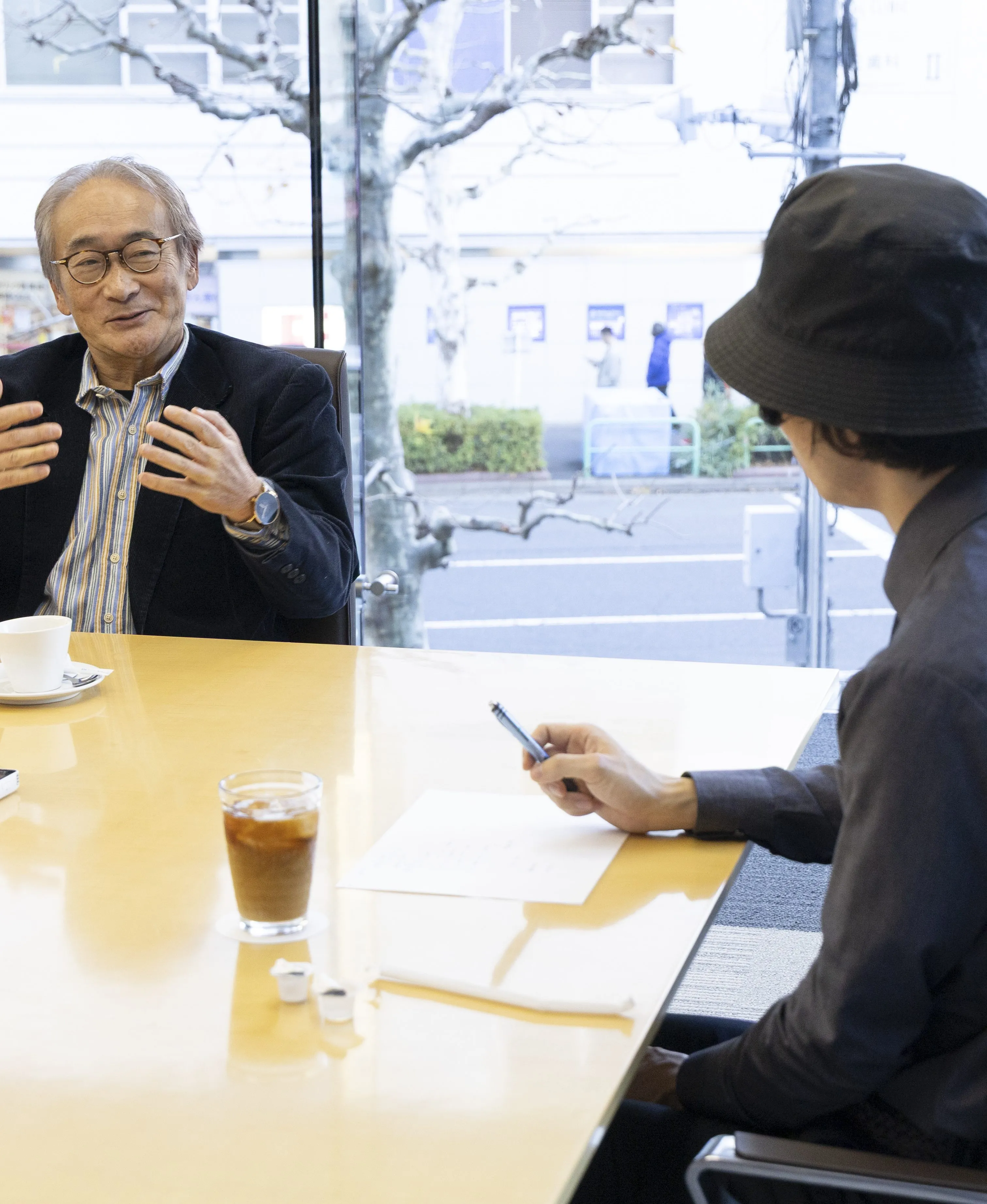 第49回すばる文学賞受賞作『粉瘤息子都落ち択』刊行記念対談　奥泉光×更地郊「他人に合わせるなんてことはできない。自分が読んで面白いと思うものを書く」