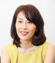 石井睦美さん